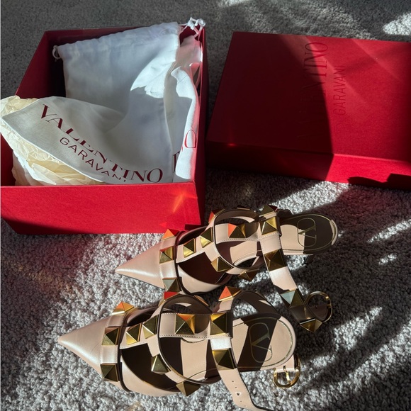 NWT Valentines Roman stud heel - Picture 2 of 6